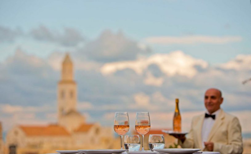 The excellence of Made in Puglia catering makes a triumphant comeback to the Murat Terrace